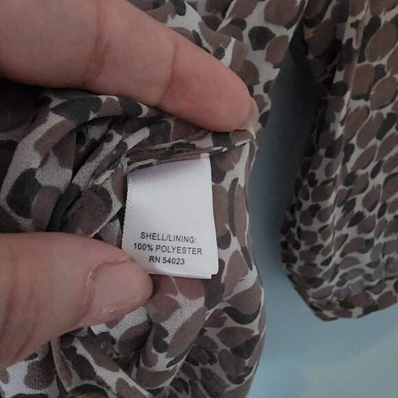 Banana Republic Top Womens XS Brown Teak Wood Print Petite Blouse - Picture 4 of 6